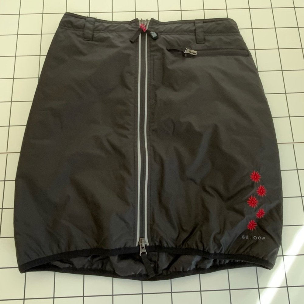 SKHOOP Snow/Winter Waterproof Skirt Size S